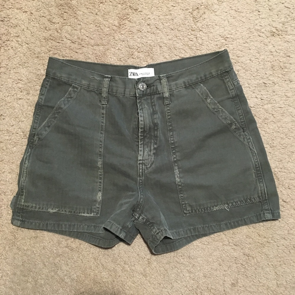 Zara casual green cargo shorts new without tags size 4